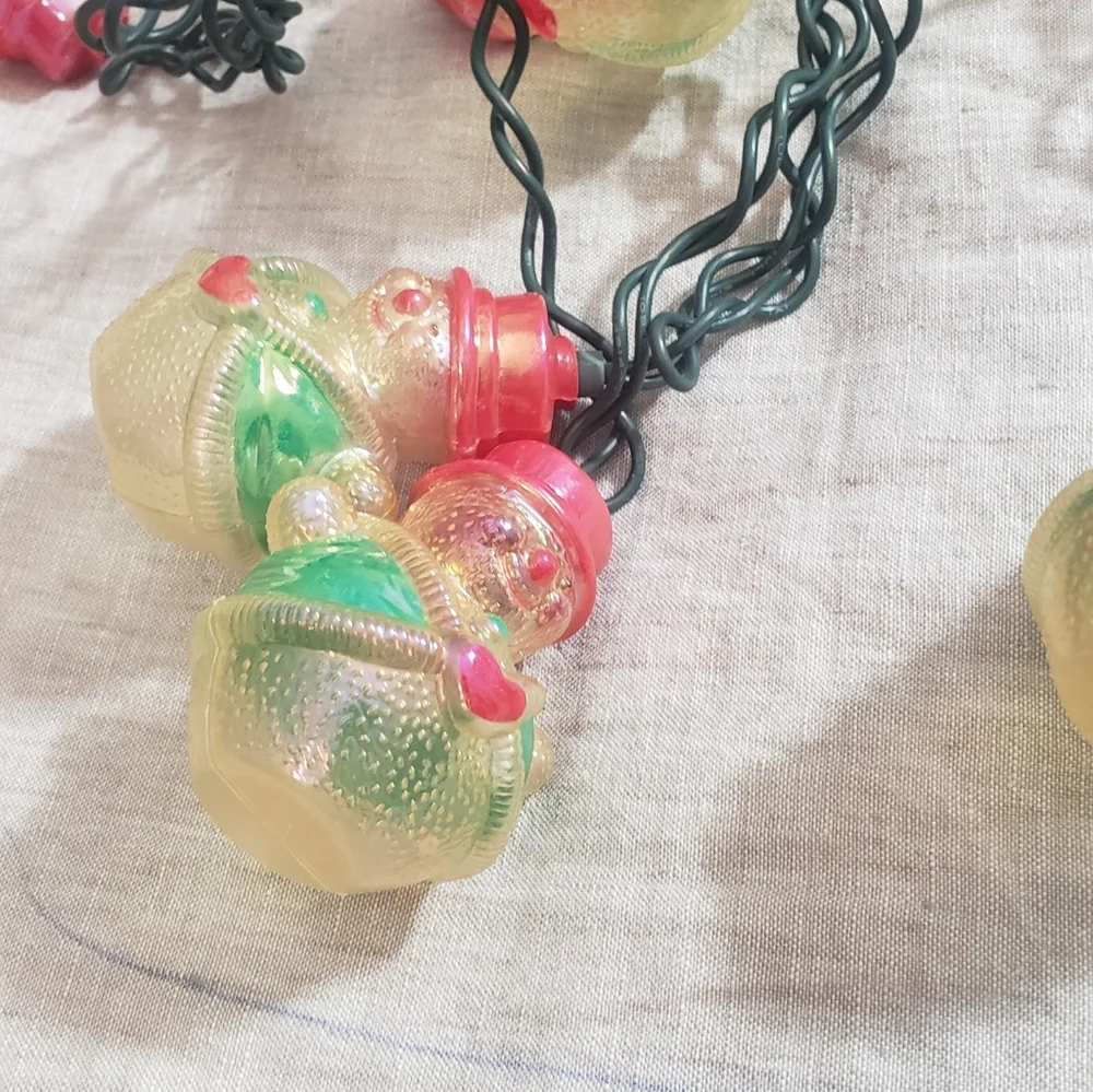 Blow Molds Vintage Christmas Snowman Lights 2005 Globe snow
